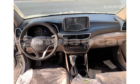 Buy Import Hyundai Tucson White Car in Import - Dubai in Attapeu Province Buy Import Hyundai Tucson White Car in Import - Dubai in Attapeu Province