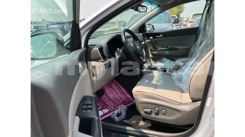 Big with watermark kia sportage attapeu province import dubai 4121