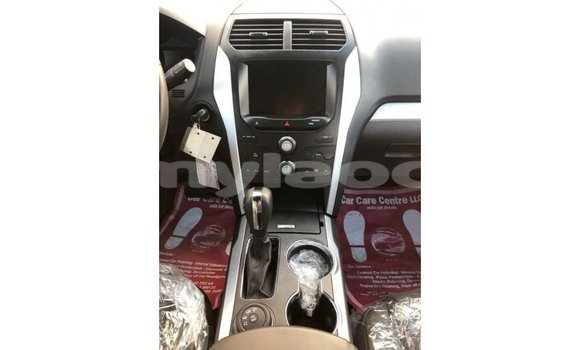 Buy Import Ford Explorer Blue Car in Import - Dubai in Attapeu Province Buy Import Ford Explorer Blue Car in Import - Dubai in Attapeu Province