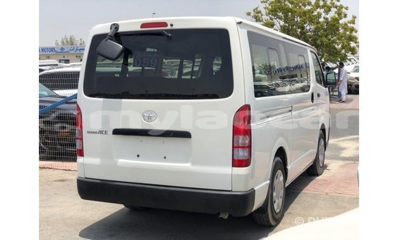 Buy Import Toyota Hiace White Car in Import - Dubai in Attapeu Province Buy Import Toyota Hiace White Car in Import - Dubai in Attapeu Province