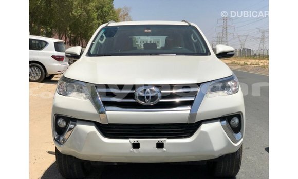 Buy Import Toyota Fortuner White Car in Import - Dubai in Attapeu Province Buy Import Toyota Fortuner White Car in Import - Dubai in Attapeu Province