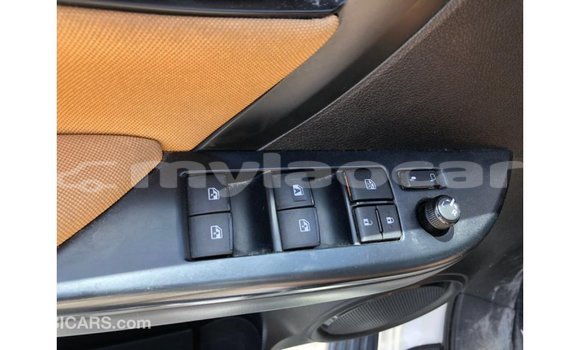 Buy Import Toyota Fortuner White Car in Import - Dubai in Attapeu Province Buy Import Toyota Fortuner White Car in Import - Dubai in Attapeu Province