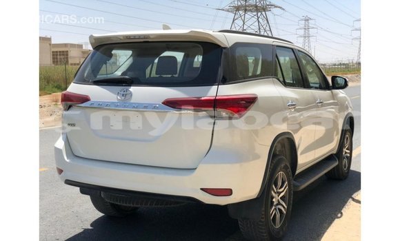 Buy Import Toyota Fortuner White Car in Import - Dubai in Attapeu Province Buy Import Toyota Fortuner White Car in Import - Dubai in Attapeu Province