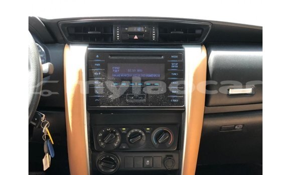 Buy Import Toyota Fortuner White Car in Import - Dubai in Attapeu Province Buy Import Toyota Fortuner White Car in Import - Dubai in Attapeu Province