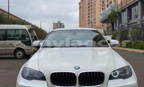 Buy Used BMW X6 White Car in Vientiane in Vientiane Province