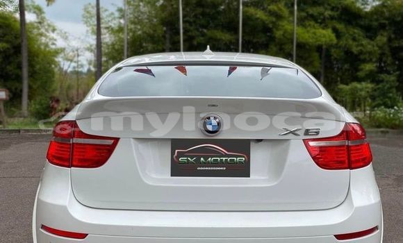 Buy Used BMW X6 White Car in Vientiane in Vientiane Province Buy Used BMW X6 White Car in Vientiane in Vientiane Province