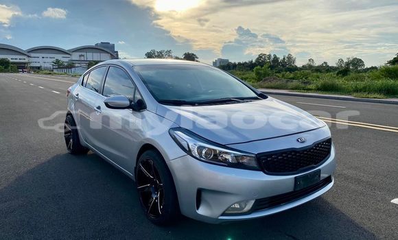 Buy Used Kia Cerato Silver Car in Vientiane in Vientiane Province Buy Used Kia Cerato Silver Car in Vientiane in Vientiane Province