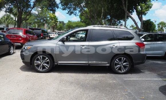 Buy Used Nissan Pathfinder Other Car in Muang Khongxedon in Champasak Province