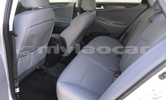 ຊື້ ໃຊ້ແລ້ວ Hyundai Sonata Silver ລົດ ໃນ Vientiane ໃນ Vientiane Province ຊື້ ໃຊ້ແລ້ວ Hyundai Sonata Silver ລົດ ໃນ Vientiane ໃນ Vientiane Province