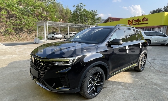 Buy Used DongFeng A9 Black Car in Luang Prabang in Louangphabang Province Buy Used DongFeng A9 Black Car in Luang Prabang in Louangphabang Province