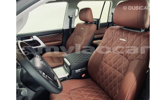 Buy Import Toyota Land Cruiser Black Car in Import - Dubai in Attapeu Province Buy Import Toyota Land Cruiser Black Car in Import - Dubai in Attapeu Province