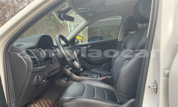 Buy Used Skoda Kodiaq White Car in Luang Prabang in Louangphabang Province Buy Used Skoda Kodiaq White Car in Luang Prabang in Louangphabang Province