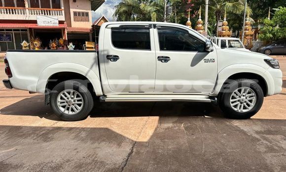 ຊື້ ໃຊ້ແລ້ວ Toyota Hilux White ລົດ ໃນ Vientiane ໃນ Vientiane Province ຊື້ ໃຊ້ແລ້ວ Toyota Hilux White ລົດ ໃນ Vientiane ໃນ Vientiane Province