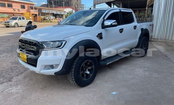 ຊື້ ໃຊ້ແລ້ວ Toyota RAV4 White ລົດ ໃນ Vientiane ໃນ Vientiane Province ຊື້ ໃຊ້ແລ້ວ Toyota RAV4 White ລົດ ໃນ Vientiane ໃນ Vientiane Province