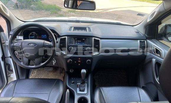 ຊື້ ໃຊ້ແລ້ວ Toyota RAV4 White ລົດ ໃນ Vientiane ໃນ Vientiane Province ຊື້ ໃຊ້ແລ້ວ Toyota RAV4 White ລົດ ໃນ Vientiane ໃນ Vientiane Province