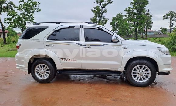 ຊື້ ໃຊ້ແລ້ວ Toyota Hilux White ລົດ ໃນ Vientiane ໃນ Vientiane Province ຊື້ ໃຊ້ແລ້ວ Toyota Hilux White ລົດ ໃນ Vientiane ໃນ Vientiane Province