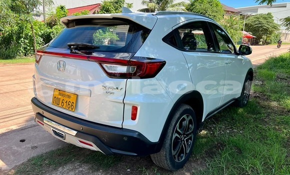 Buy Used Honda CR-X White Car in Vientiane in Vientiane Province Buy Used Honda CR-X White Car in Vientiane in Vientiane Province