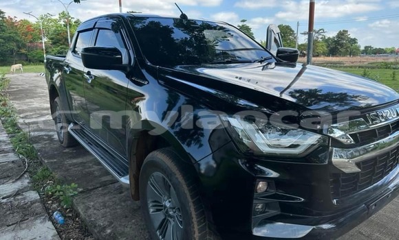Buy Used Isuzu D–MAX Black Car in Vientiane in Vientiane Province Buy Used Isuzu D–MAX Black Car in Vientiane in Vientiane Province