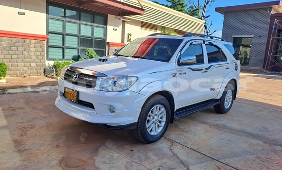 Buy Used Toyota Paseo White Car in Vientiane in Vientiane Province Buy Used Toyota Paseo White Car in Vientiane in Vientiane Province