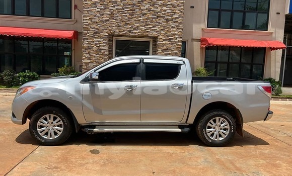 Buy Used Toyota Hilux Other Car in Vientiane in Vientiane Province Buy Used Toyota Hilux Other Car in Vientiane in Vientiane Province