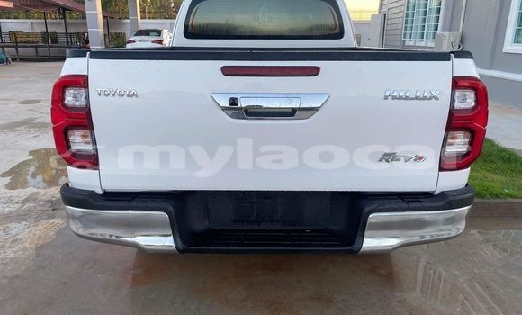Buy Used Toyota Hilux White Car in Vientiane in Vientiane Province Buy Used Toyota Hilux White Car in Vientiane in Vientiane Province
