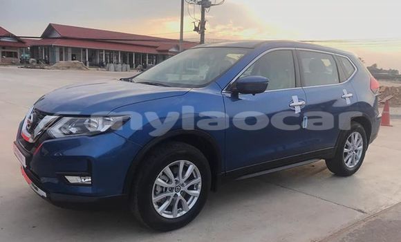 Buy Used Nissan X–Trail Blue Car in Vientiane in Vientiane Province