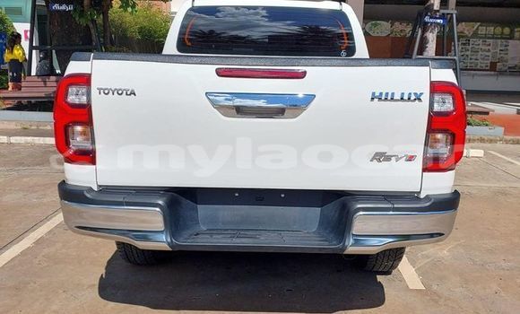 Buy Used Toyota Hilux White Car in Vientiane in Vientiane Province Buy Used Toyota Hilux White Car in Vientiane in Vientiane Province