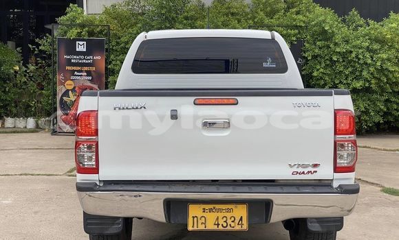 Buy Used Toyota Hilux White Car in Vientiane in Vientiane Province Buy Used Toyota Hilux White Car in Vientiane in Vientiane Province