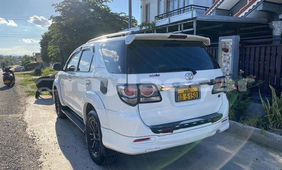 Buy Used Toyota Fortuner White Car in Vientiane in Vientiane Province Buy Used Toyota Fortuner White Car in Vientiane in Vientiane Province