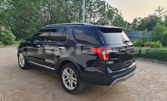 Buy Used Ford Escape Black Car in Vientiane in Vientiane Province Buy Used Ford Escape Black Car in Vientiane in Vientiane Province