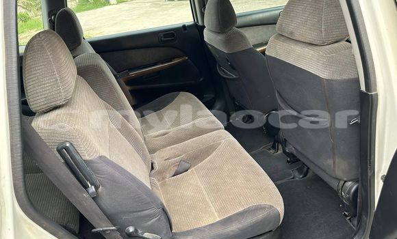 Buy Used Honda Stream White Car in Vientiane in Vientiane Province Buy Used Honda Stream White Car in Vientiane in Vientiane Province