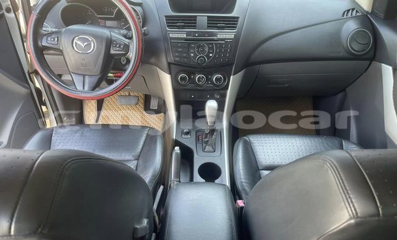 ຊື້ ໃຊ້ແລ້ວ Mazda BT-50 White ລົດ ໃນ Vientiane ໃນ Vientiane Province ຊື້ ໃຊ້ແລ້ວ Mazda BT-50 White ລົດ ໃນ Vientiane ໃນ Vientiane Province