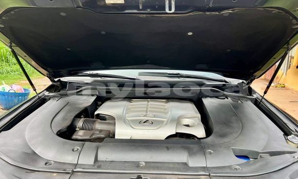 Buy Used Lexus LX 570 Black Car in Vientiane in Vientiane Province Buy Used Lexus LX 570 Black Car in Vientiane in Vientiane Province