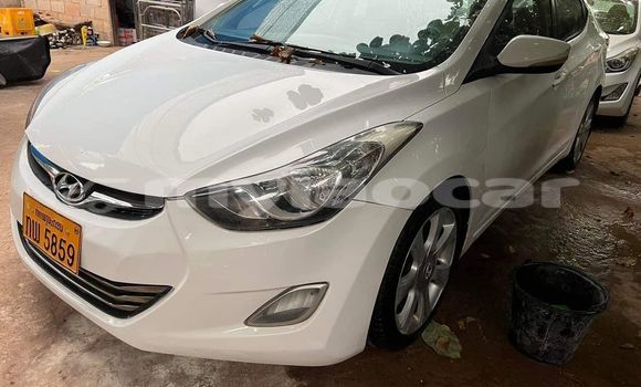Buy Used Hyundai Elantra White Car in Vientiane in Vientiane Province Buy Used Hyundai Elantra White Car in Vientiane in Vientiane Province