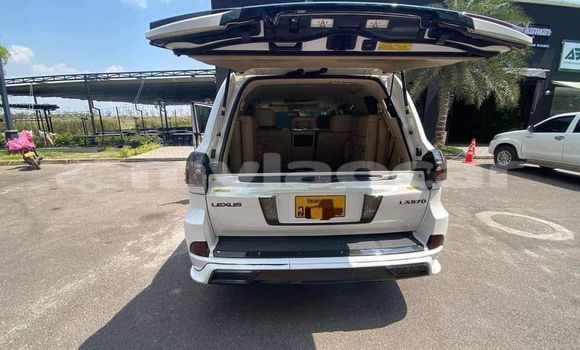 Buy Used Lexus LX 570 White Car in Vientiane in Vientiane Province Buy Used Lexus LX 570 White Car in Vientiane in Vientiane Province