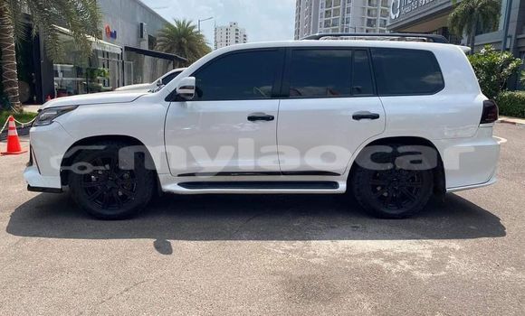 Buy Used Lexus LX 570 White Car in Vientiane in Vientiane Province Buy Used Lexus LX 570 White Car in Vientiane in Vientiane Province