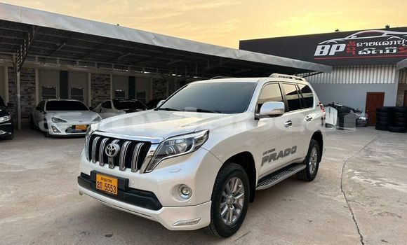 Buy Used Toyota Land Cruiser White Car in Vientiane in Vientiane Province Buy Used Toyota Land Cruiser White Car in Vientiane in Vientiane Province