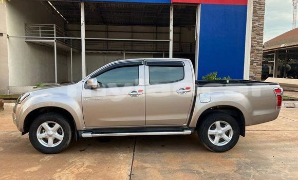 Buy Used Isuzu Aska Other Car in Vientiane in Vientiane Province Buy Used Isuzu Aska Other Car in Vientiane in Vientiane Province