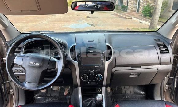 Buy Used Isuzu Aska Other Car in Vientiane in Vientiane Province Buy Used Isuzu Aska Other Car in Vientiane in Vientiane Province