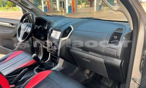 Buy Used Isuzu Aska Other Car in Vientiane in Vientiane Province Buy Used Isuzu Aska Other Car in Vientiane in Vientiane Province