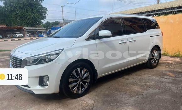 Buy Used Kia Sedona White Car in Vientiane in Vientiane Province Buy Used Kia Sedona White Car in Vientiane in Vientiane Province