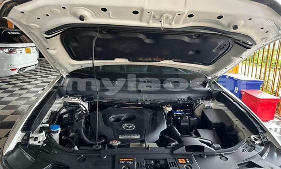 Buy Used Mazda CX-9 White Car in Vientiane in Vientiane Province Buy Used Mazda CX-9 White Car in Vientiane in Vientiane Province
