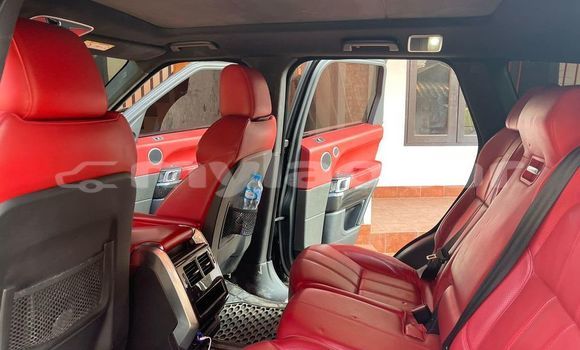 Buy Used Range Rover Range Rover Black Car in Vientiane in Vientiane Province Buy Used Range Rover Range Rover Black Car in Vientiane in Vientiane Province