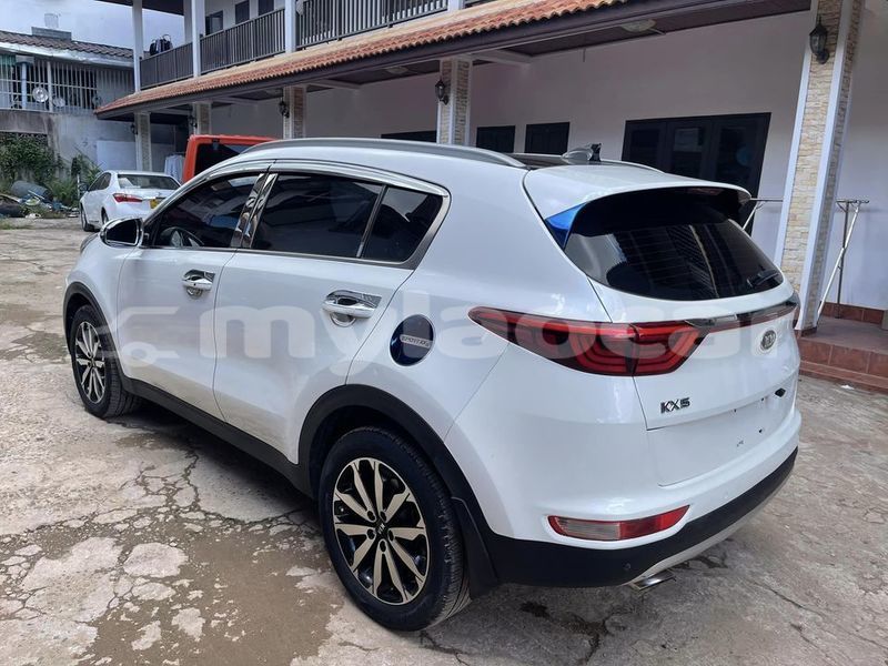 Big with watermark kia sportage vientiane province vientiane 4276