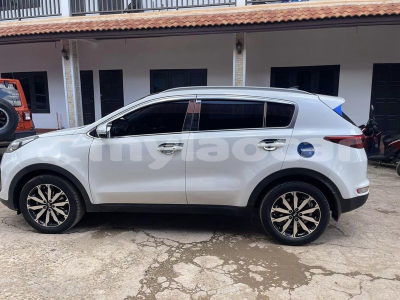 Big with watermark kia sportage vientiane province vientiane 4276
