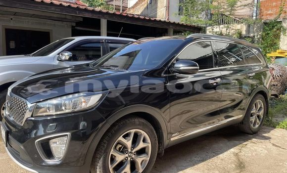 Buy Used Kia Sorento Black Car in Vientiane in Vientiane Province Buy Used Kia Sorento Black Car in Vientiane in Vientiane Province