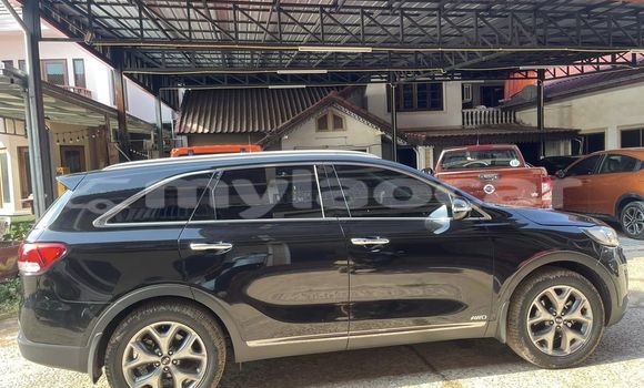 Buy Used Kia Sorento Black Car in Vientiane in Vientiane Province Buy Used Kia Sorento Black Car in Vientiane in Vientiane Province