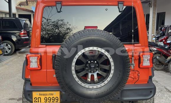 Buy Used Jeep Renegade Red Car in Vientiane in Vientiane Province Buy Used Jeep Renegade Red Car in Vientiane in Vientiane Province