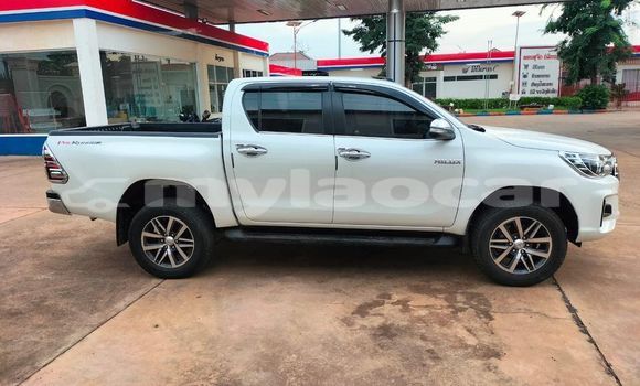 Acheter Occasion Voiture Toyota REVO CAB Z-EDITION Blanc à Vientiane, Vientiane Province Acheter Occasion Voiture Toyota REVO CAB Z-EDITION Blanc à Vientiane, Vientiane Province