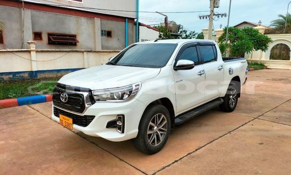 Acheter Occasion Voiture Toyota REVO CAB Z-EDITION Blanc à Vientiane, Vientiane Province Acheter Occasion Voiture Toyota REVO CAB Z-EDITION Blanc à Vientiane, Vientiane Province